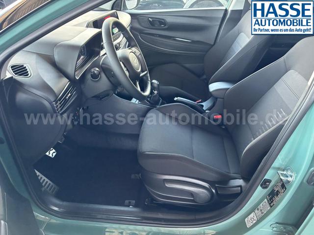 Hyundai BAYON Comfort Plus 1.2 MPI / Navi PDC m. Kamera Klimaautom./ LED Sitz + Lenkradheizung Alu 16" 