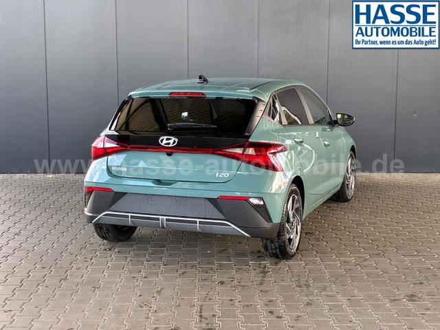 Hyundai i20 Pure 1.2 MPI / Navi PDC Hinten + Kamera Abgedunkelte Scheiben Tempomat Alu 16" 