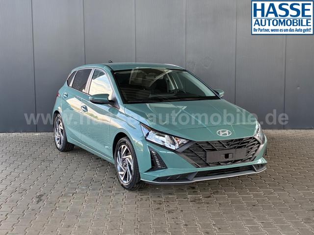 Hyundai i20 Pure 1.2 MPI / Navi PDC Hinten + Kamera Abgedunkelte Scheiben Tempomat Alu 16" 