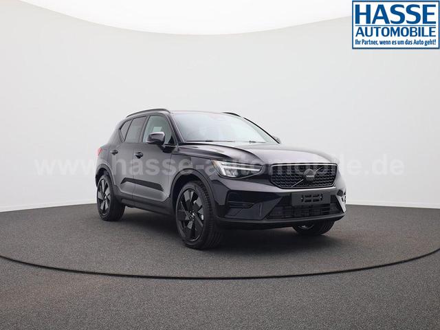 Volvo XC40 2.0 Black Edition Plus B4 Mild-Hybrid 197PS Automatik elektr. PanoDach R&uuml;ckf.Kamera PDC v+h ACC el.Heckklappe Harman/Kardon-Sound Klimaautomatik Sitzheizung Lenkradheizung Apple CarPlay Android Auto 20-LM 