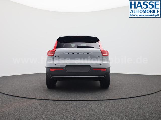 Volvo XC40 2.0 Black Edition Plus B4 Mild-Hybrid 197PS Automatik elektr. PanoDach R&uuml;ckf.Kamera PDC v+h ACC el.Heckklappe Harman/Kardon-Sound Klimaautomatik Sitzheizung Lenkradheizung Apple CarPlay Android Auto 20-LM 