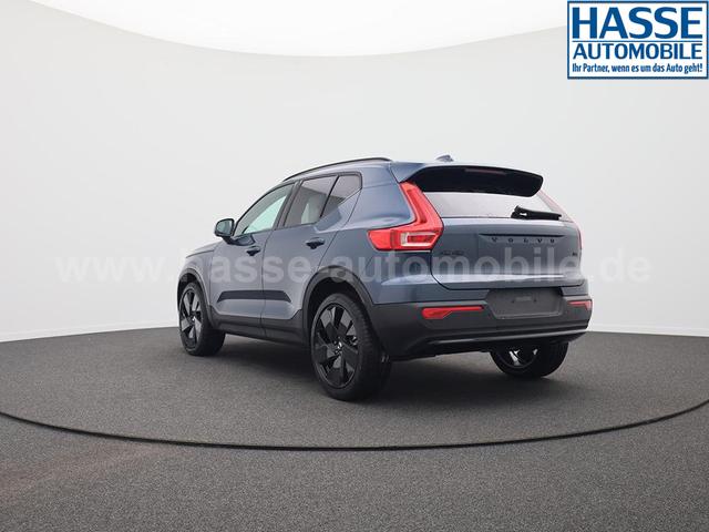 Volvo XC40 2.0 Black Edition Plus B4 Mild-Hybrid 197PS Automatik elektr. PanoDach R&uuml;ckf.Kamera PDC v+h ACC el.Heckklappe Harman/Kardon-Sound Klimaautomatik Sitzheizung Lenkradheizung Apple CarPlay Android Auto 20-LM 