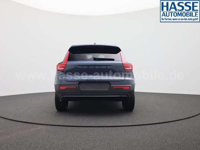 Volvo XC40 2.0 Black Edition Plus B4 Mild-Hybrid 197PS Automatik elektr. PanoDach R&uuml;ckf.Kamera PDC v+h ACC el.Heckklappe Harman/Kardon-Sound Klimaautomatik Sitzheizung Lenkradheizung Apple CarPlay Android Auto 20-LM 