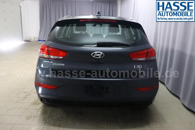 Hyundai i30 FL 1.0 T-GDi 7DCT Comfort CP MY23 88kW 48V Dark Knight 