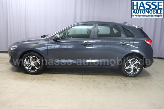 Hyundai i30 FL 1.0 T-GDi 7DCT Comfort CP MY23 88kW 48V Dark Knight 