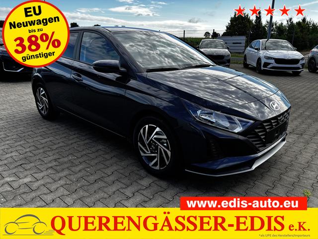 Hyundai i20 - Family 1.2i 79PS, AURORA-GRAU METALLIC, WINTER-PAKET, KLIMAAUTOMATIK, 16" ALUFELGEN, 5 Jahre Garantie, NAVIGATION 10,25", Parksensoren hinten, Rückfahrkamera, Alarm, Lederlenkrad, Tempomat, Armlehne vorne, Reserverad, 4x elektr. Fensterheber, Fernlicht-Assisten