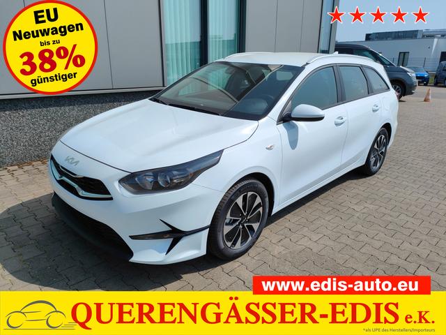 Kia Ceed Sportswagon - Spin 1.5 T-GDI 140PS 6-Gang, Weiß, 16" Alu, Klimaanlage, Winter-Paket, Navi 10,25", Parksensoren hinten, Rückfahrkamera, Tempomat, Dachreling, Lederlenkrad