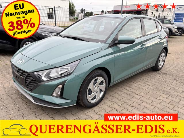 Hyundai i20 - Comfort 1.2i 79PS, MANGROVE-GREEN, 5 Jahre Garantie, NAVIGATION 10,25", Klima, Parksensoren hinten, Rückfahrkamera, Alarm, Lederlenkrad, Tempomat, Armlehne vorne, Reserverad, 4x elektr. Fensterheber, Fernlicht-Assistent