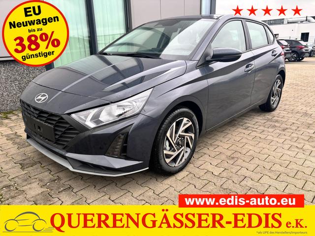 Hyundai i20 - Comfort 1.2i 79PS, AURORA-GRAU METALLIC, 16" ALUFELGEN, 5 Jahre Garantie, NAVIGATION 10,25", Klima, Parksensoren hinten, Rückfahrkamera, Alarm, Lederlenkrad, Tempomat, Armlehne vorne, Reserverad, 4x elektr. Fensterheber, Fernlicht-Assistent