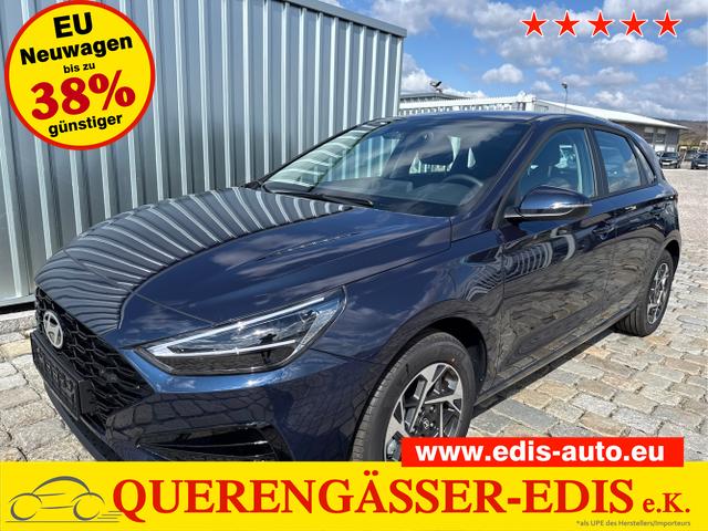 Hyundai / i30 / Blau / / / 