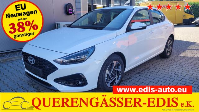 Hyundai i30 - Fastback*Navi*LED*Shzg*Lhzg*PDC*Cam*16Zoll*