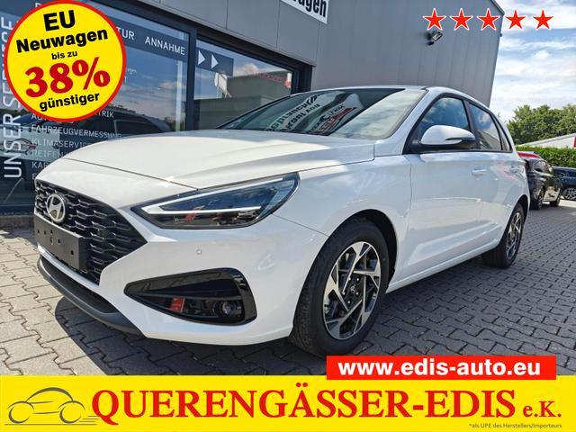 Hyundai i30 - Family HB 1.6 GO*Navi*LED*Shzg*Lhzg*PDC*Cam*16Zoll*