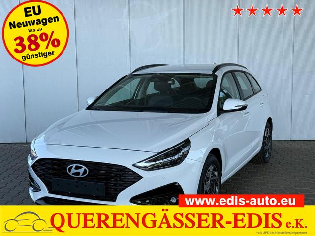 Hyundai i30 Kombi - Smart 1.5 GDI 6MT / Navi PDC V.&H. m. Kamera LED ALU16 Dachreling Tempom.