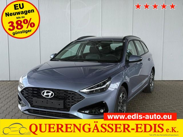 Hyundai i30 Kombi - Smart 1.5 GDI 6MT / Navi PDC V.&H. m. Kamera LED ALU16 Dachreling Tempom.