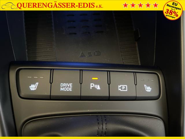 Hyundai / i20 / Grün / / / 