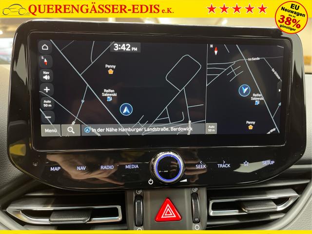 Hyundai / i30 / Grün / / / 
