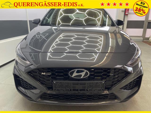 Hyundai / i30 / Grau / / / 