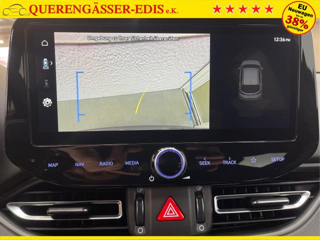 Hyundai / i30 / Grau / / / 