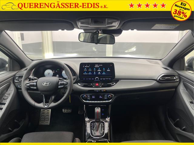 Hyundai / i30 / Grau / / / 