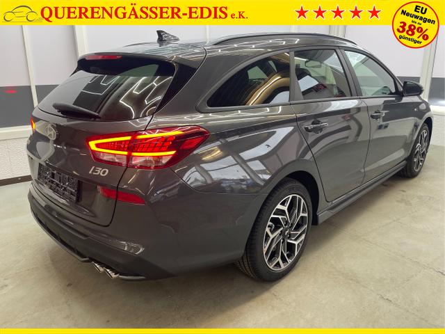 Hyundai / i30 / Grau / / / 