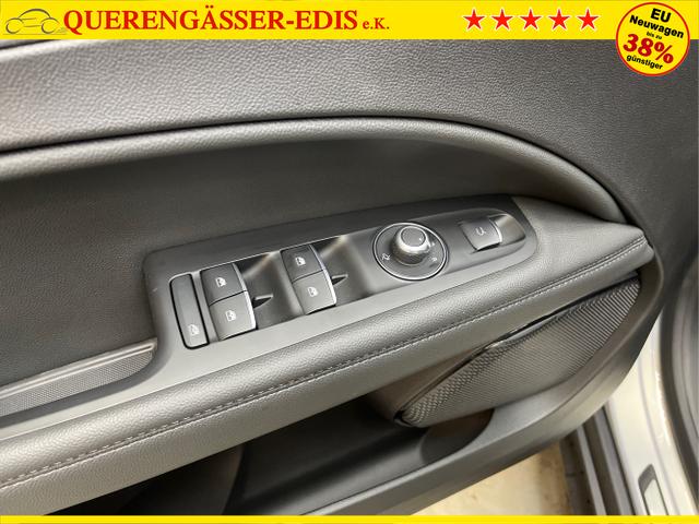 Alfa Romeo / Stelvio / Silber / / / 