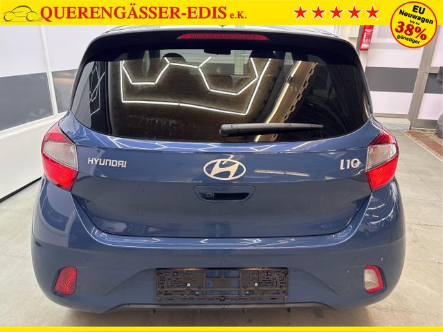 Hyundai / i10 / Blau / / / 