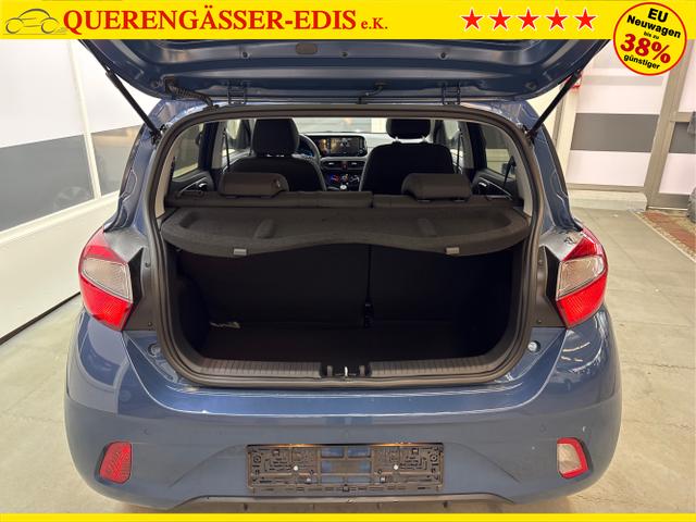 Hyundai / i10 / Blau / / / 