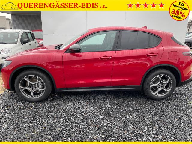 Alfa Romeo / Stelvio / Weiß / / / 