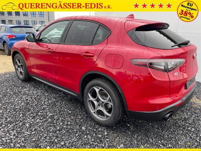 Alfa Romeo / Stelvio / Weiß / / / 