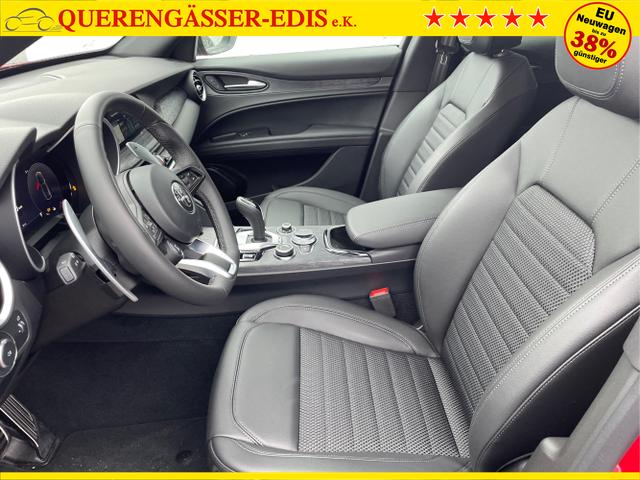 Alfa Romeo / Stelvio / Weiß / / / 