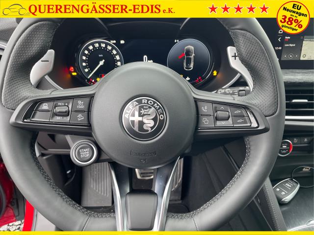 Alfa Romeo / Stelvio / Weiß / / / 