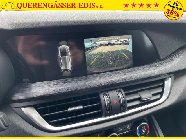 Alfa Romeo / Stelvio / Weiß / / / 