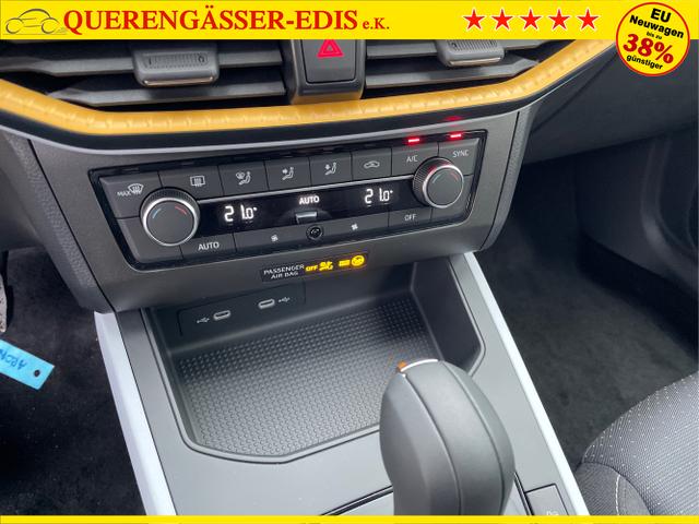 Seat / Arona / Weiß / / / 
