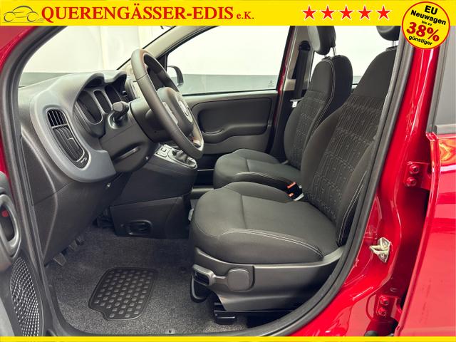 Fiat / Panda / Rot / / / KOPFSTÜTZEN KLIMAAUTOMATIK AUF RÜCKBANK PDC EL.PAKET