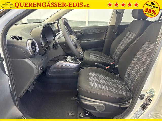 Hyundai / i10 / Weiß / / / AUT SHZ 16ALU SMART KEY NAVI RFK PDC