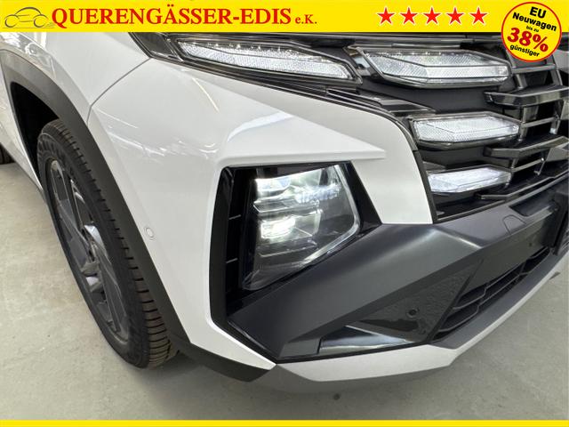 Hyundai / TUCSON FACELIFT / Weiß / / / 20th Anniversary DCT 360 SHZ KRELL HUD 19ALU 