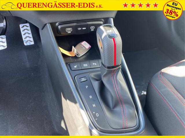 Hyundai / i20 / Weiß / / / 