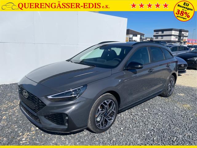 Hyundai / i30 / Weiß / / / 