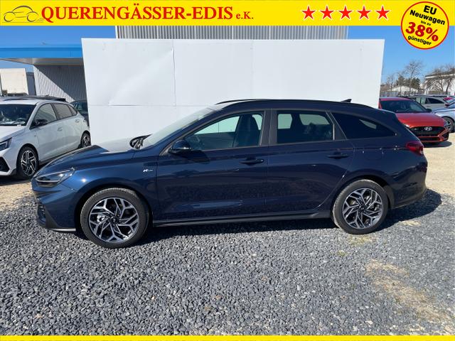 Hyundai / i30 / Weiß / / / 