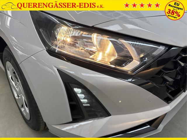 Hyundai / i20 / Grau / / / NAVI Klimaautomatik SHZ 
