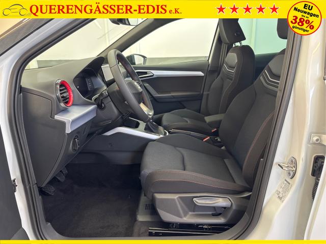 Seat / Arona / Weiß / / / NAVI SHZ VOLL LED RFK PDC v+h 18ALU