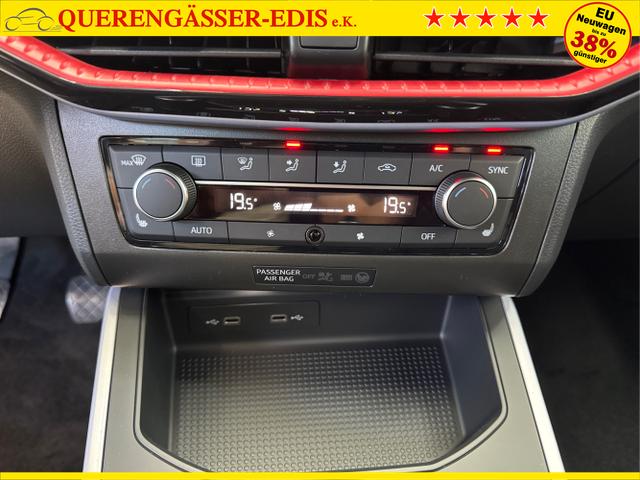 Seat / Arona / Weiß / / / NAVI SHZ VOLL LED RFK PDC v+h 18ALU