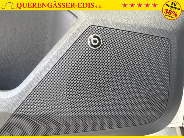 Seat / Arona / Weiß / / / NAVI SHZ VOLL LED RFK PDC v+h 18ALU