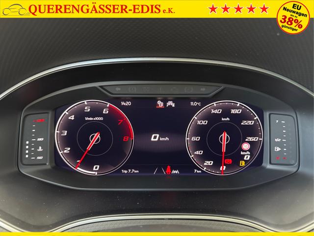 Seat / Arona / Weiß / / / NAVI SHZ VOLL LED RFK PDC v+h 18ALU