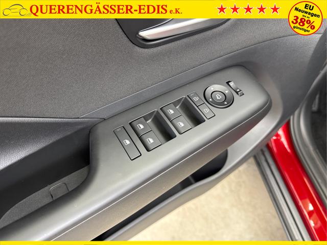 Hyundai / KONA / Rot / / / DCT ACC SHZ NAVI 18ALU 