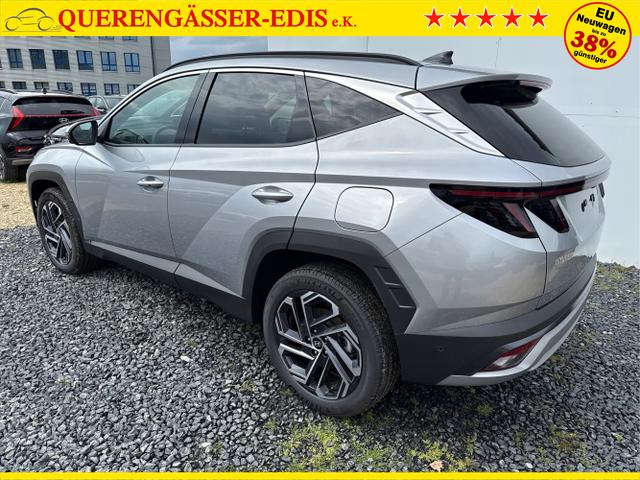 Hyundai / TUCSON FACELIFT / Weiß / / / 