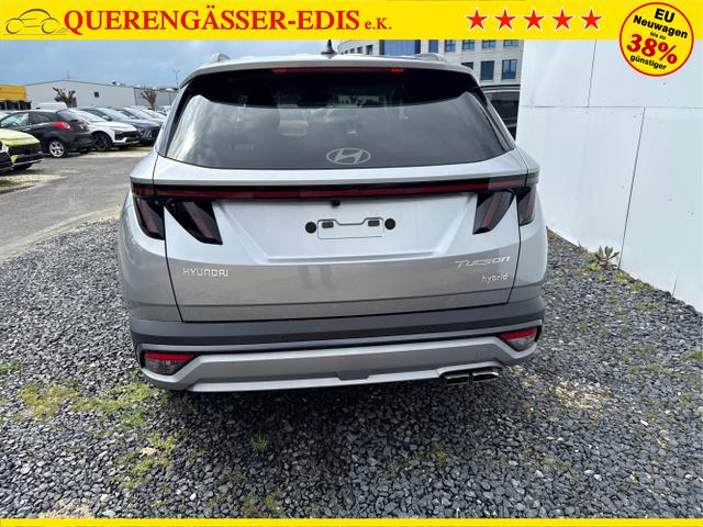 Hyundai / TUCSON FACELIFT / Weiß / / / 
