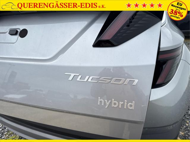 Hyundai / TUCSON FACELIFT / Weiß / / / 