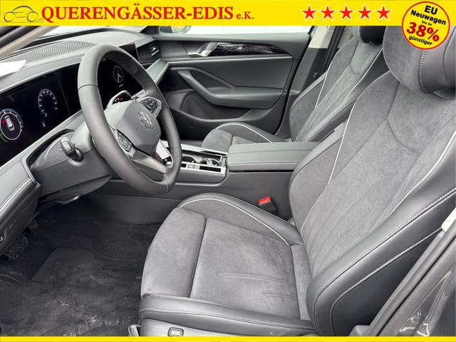 Volkswagen / Passat Variant / Weiß / / / 