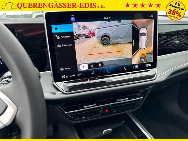 Volkswagen / Passat Variant / Weiß / / / 